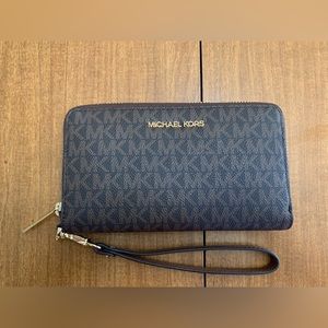Micheal Kors Wallet